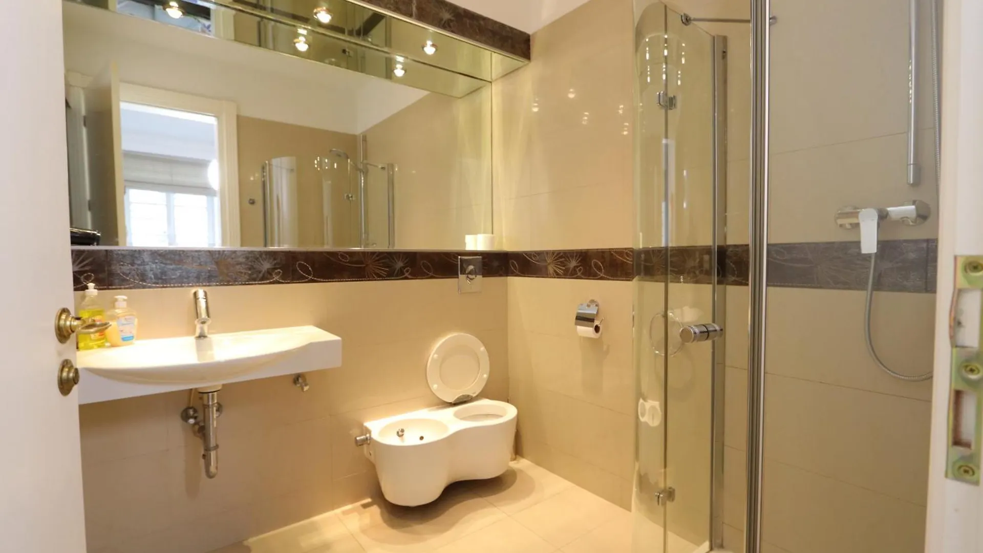 Apartamento Fantastic Inn - Krakowskie Przedmiescie Varsovia Polonia