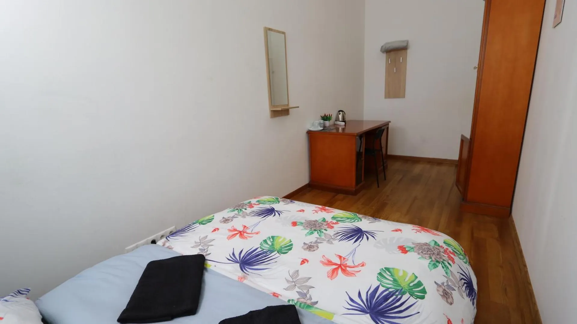 Fantastic Inn - Krakowskie Przedmiescie Varsovia Polonia